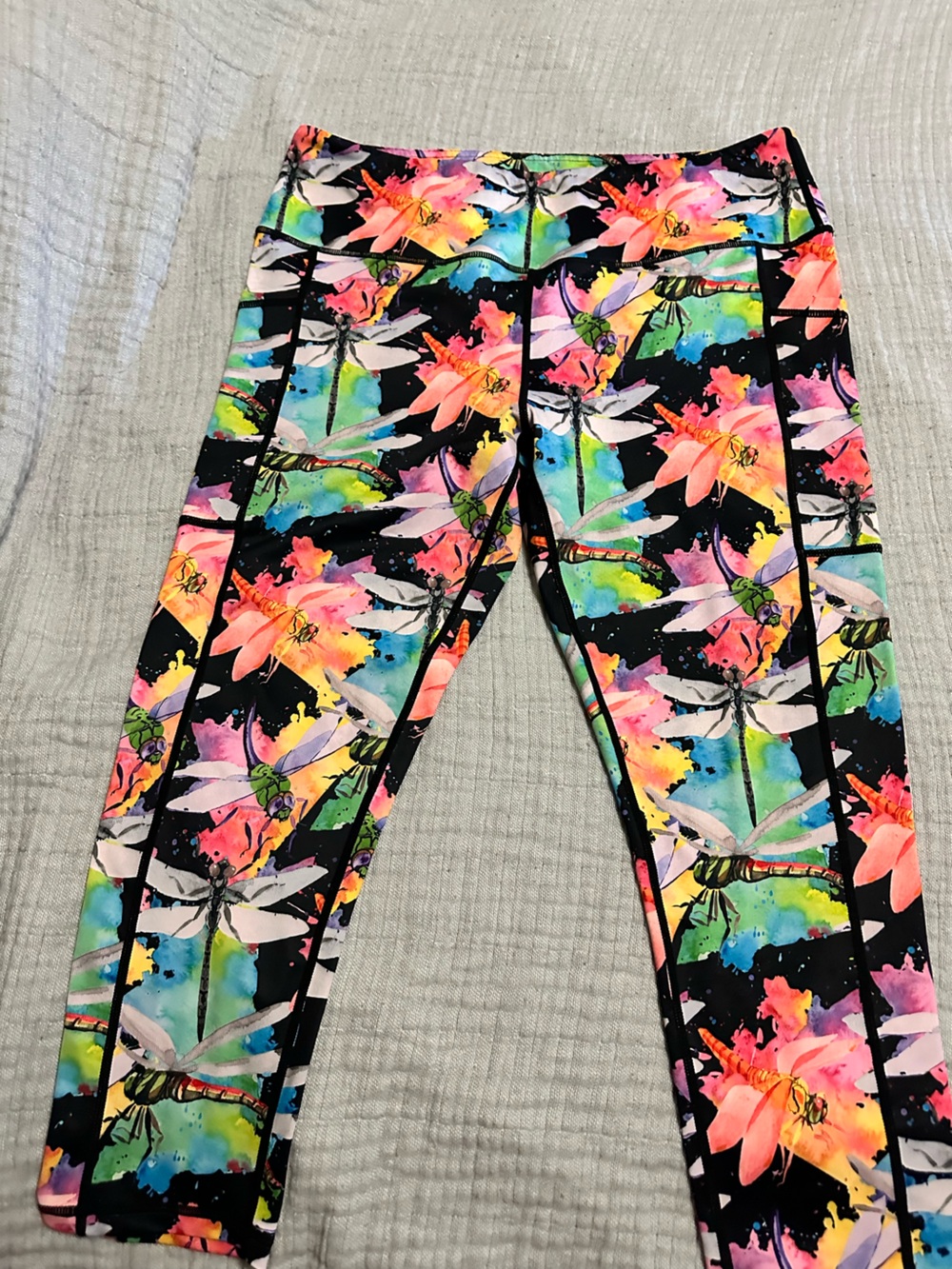 Constantly Varied Gear Dragonfly Print Capri Leggings